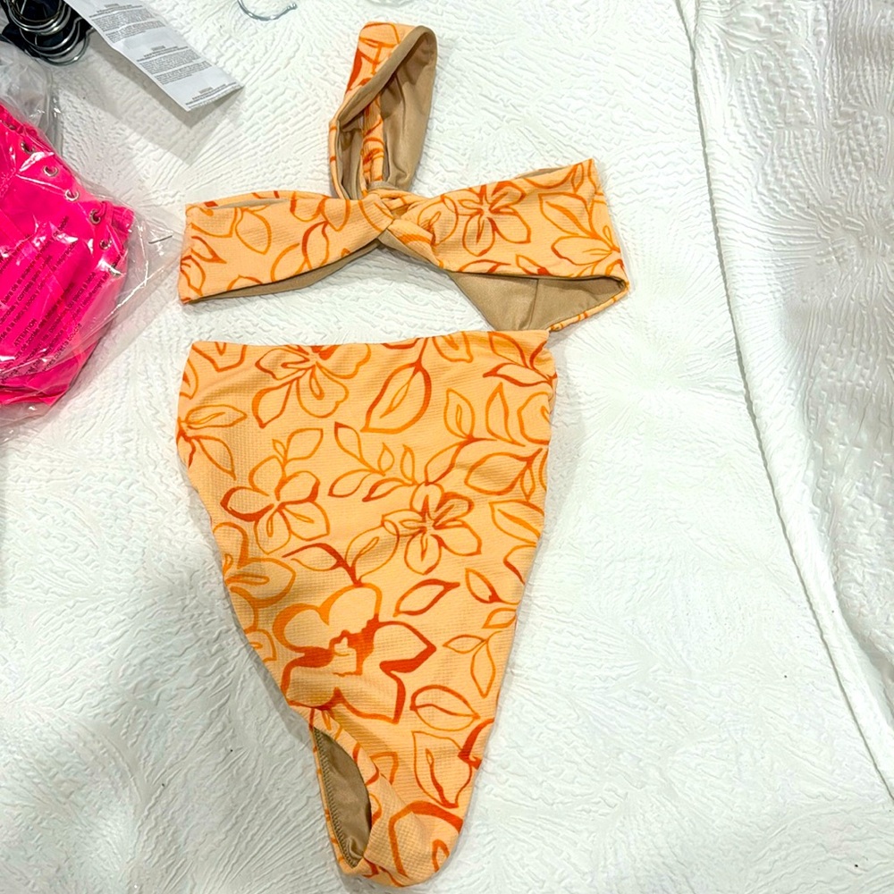 One piece swimsuit